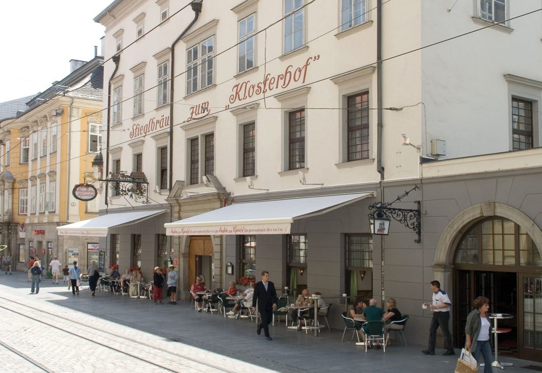 VALETTA Gastro-Tragrohrmarkise BARZELONA