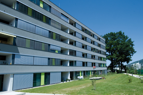 Wohnhausanlage Garnisonsstraße Linz, Aussenjalousie Diplomat DA50