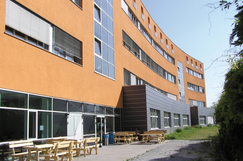 FH OÖ Campus Linz, VALETTA Raffstore